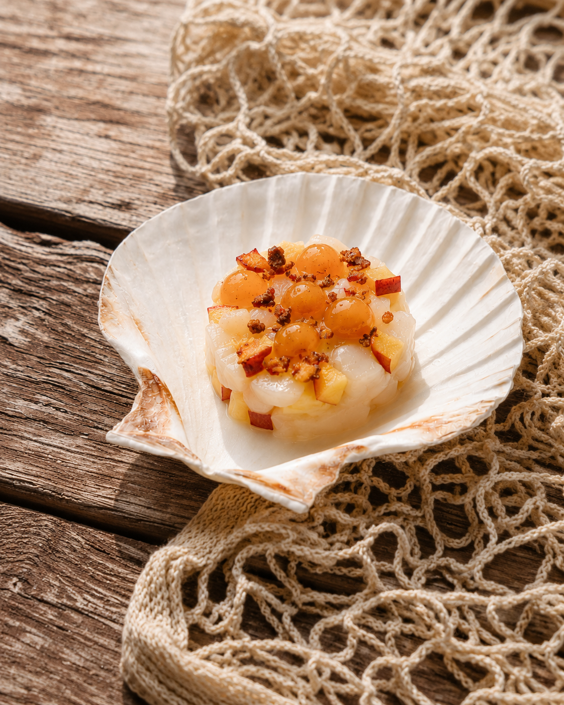 Crudo de pétoncle pêche
