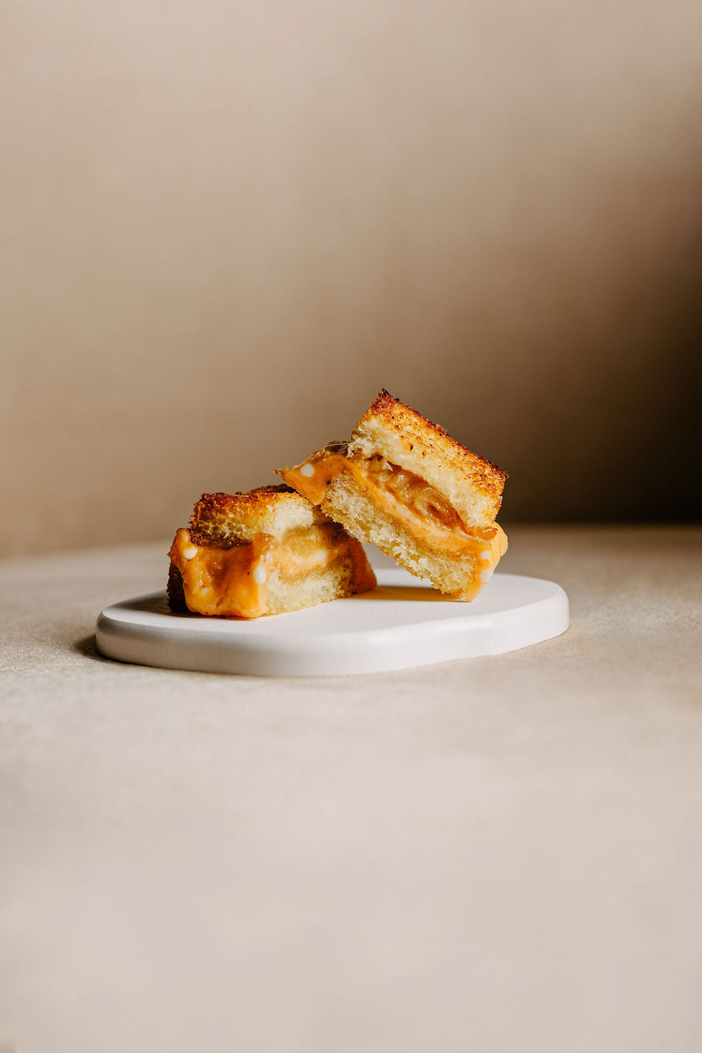Grilled cheese cacio e pepe